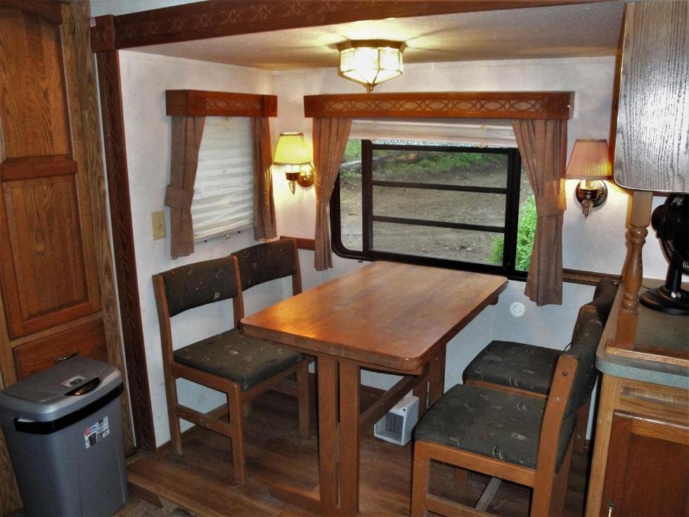 Dark Ridge Hideout Hotel Elk Park ภายนอก รูปภาพ